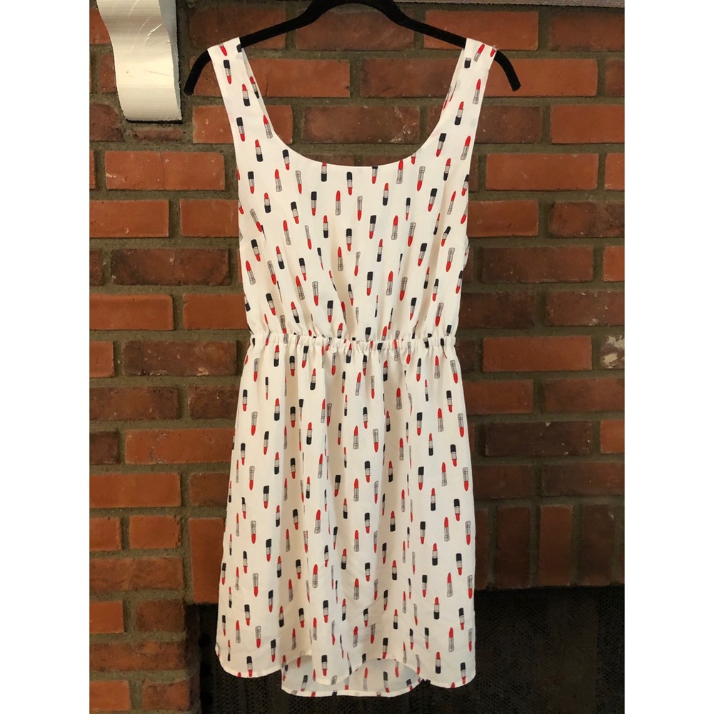 Forever21 Lipstick Novelty Print Open Back Dress